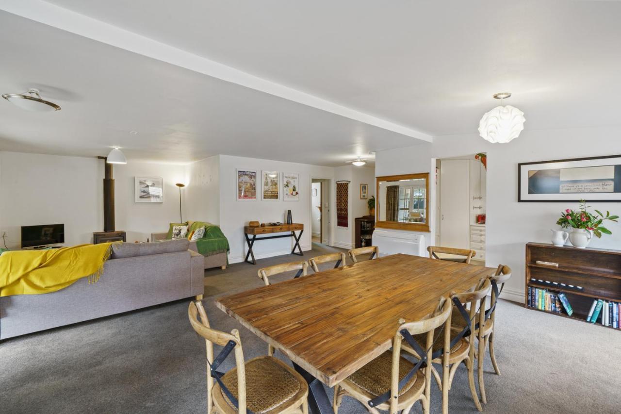 Pendreigh Cottage - Martinborough Holiday Home Экстерьер фото