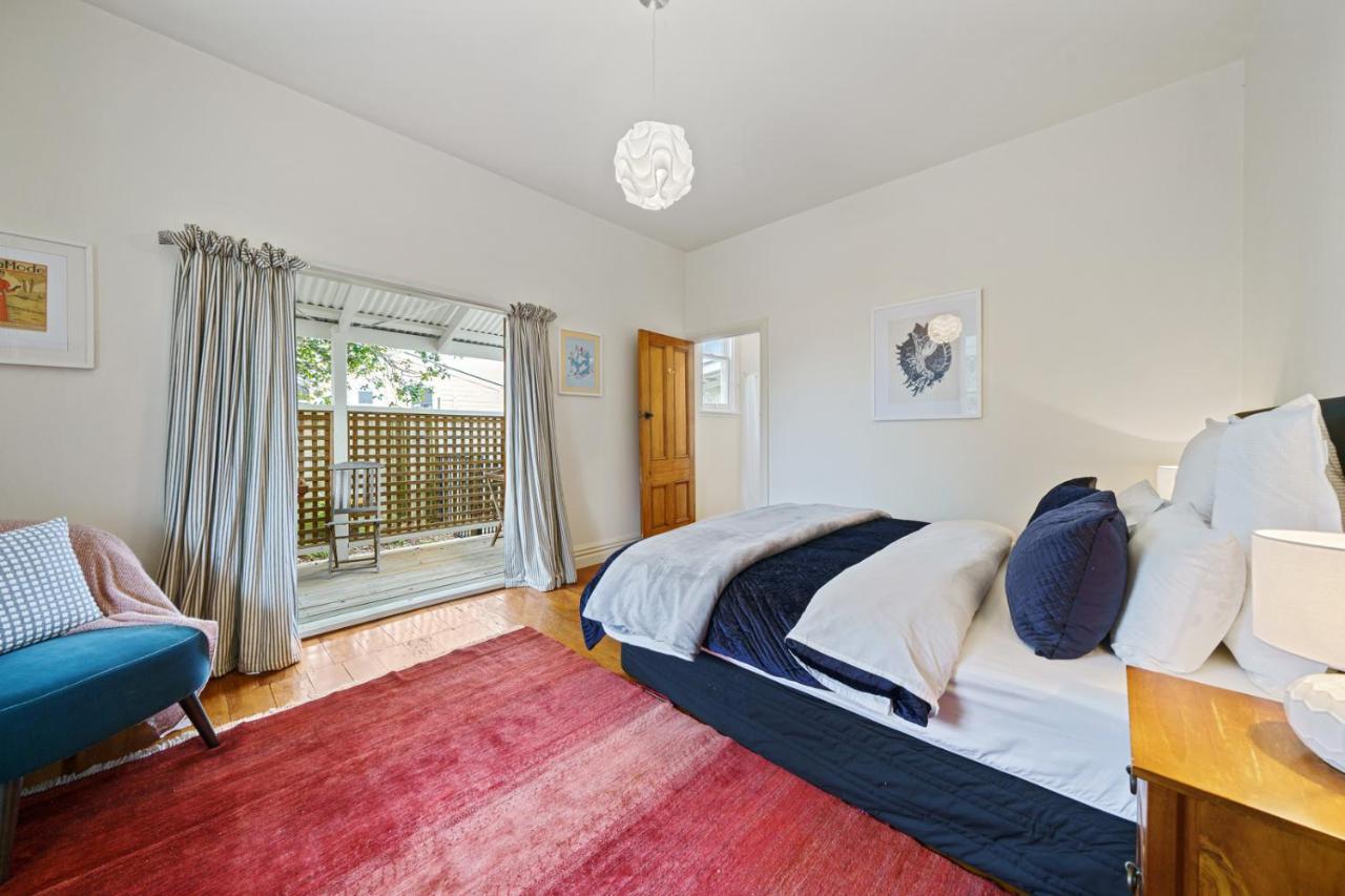 Pendreigh Cottage - Martinborough Holiday Home Экстерьер фото